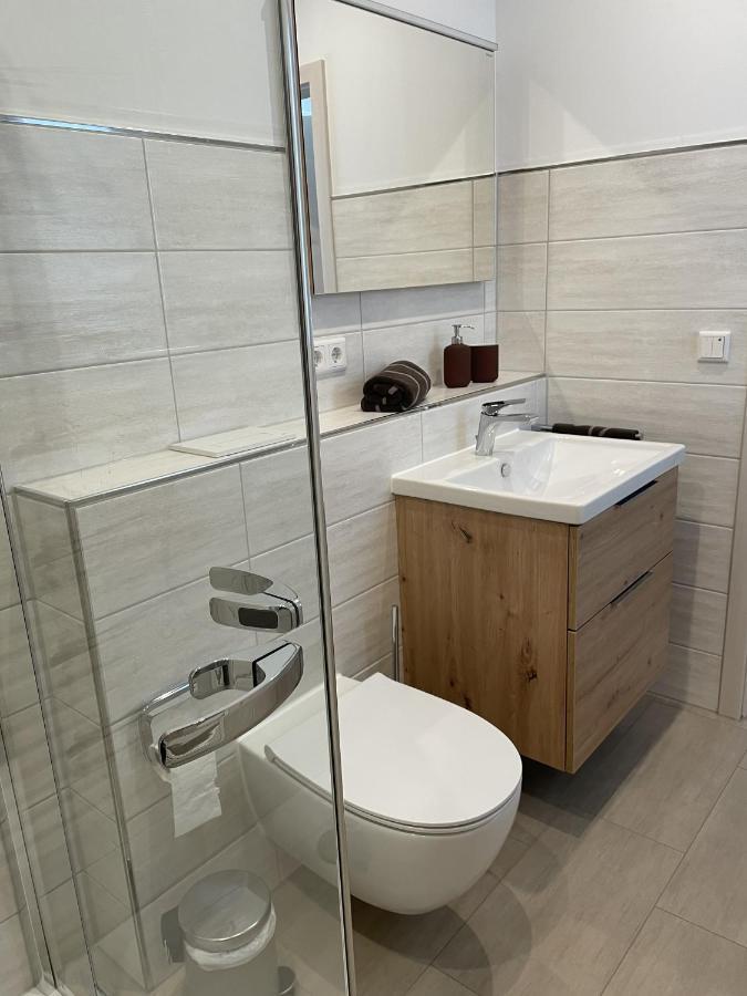 Apartment Am *